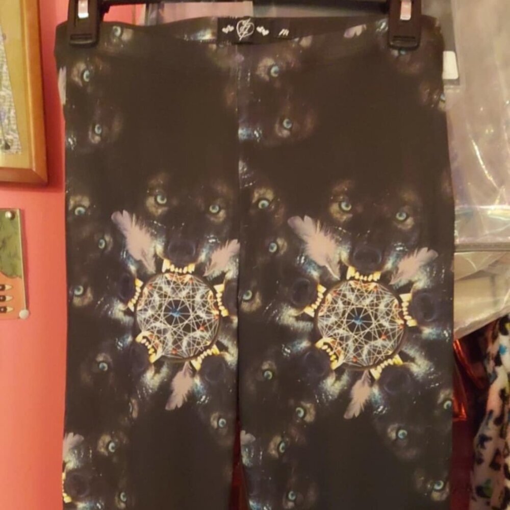 wolves + dreamcatchers black leggings